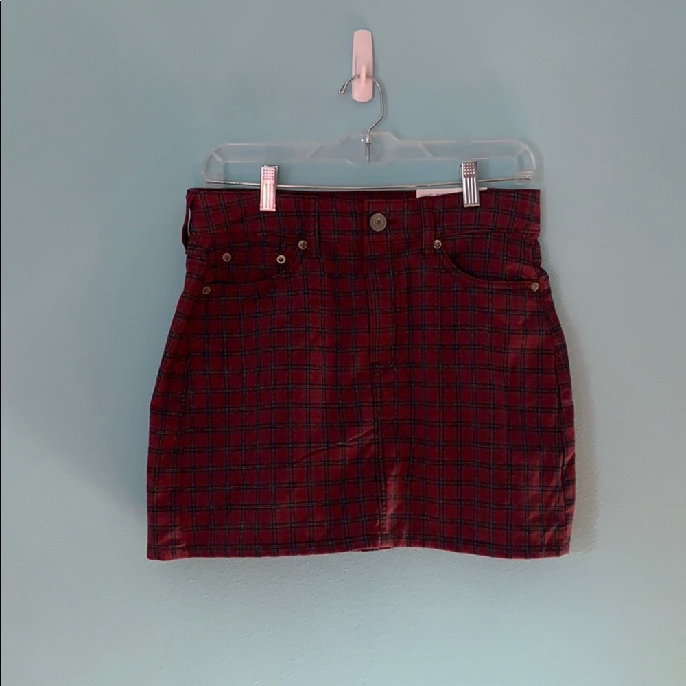 American eagle red plaid skirt